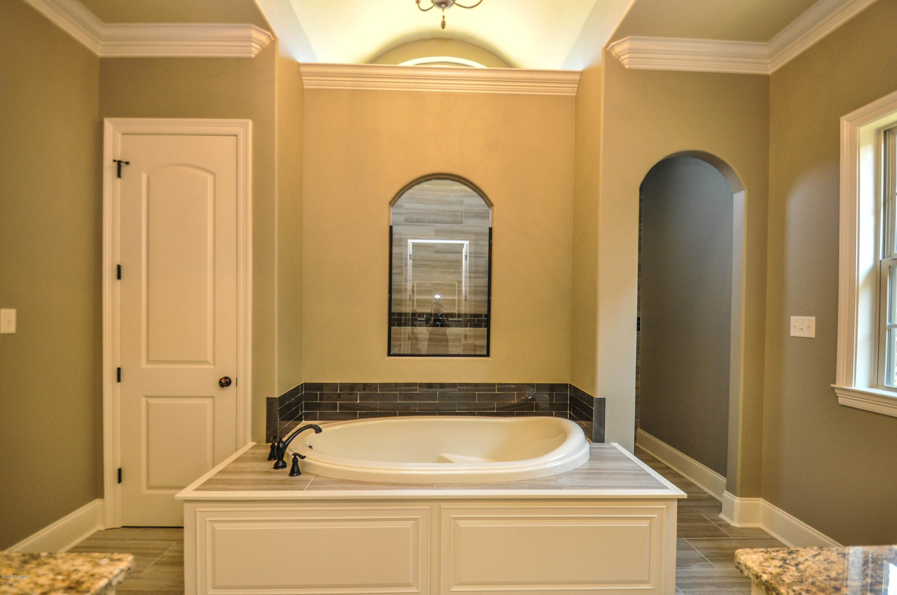 401 Habitat Ridge Broussard, LA 70518 - Photo 13 of 28 Master Bathroom