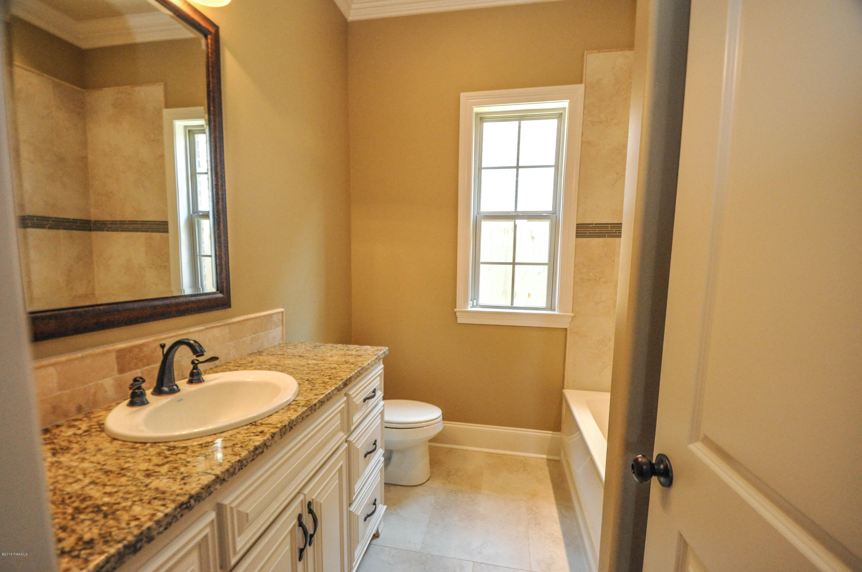 401 Habitat Ridge Broussard, LA 70518 - Photo 19 of 28 Bathroom