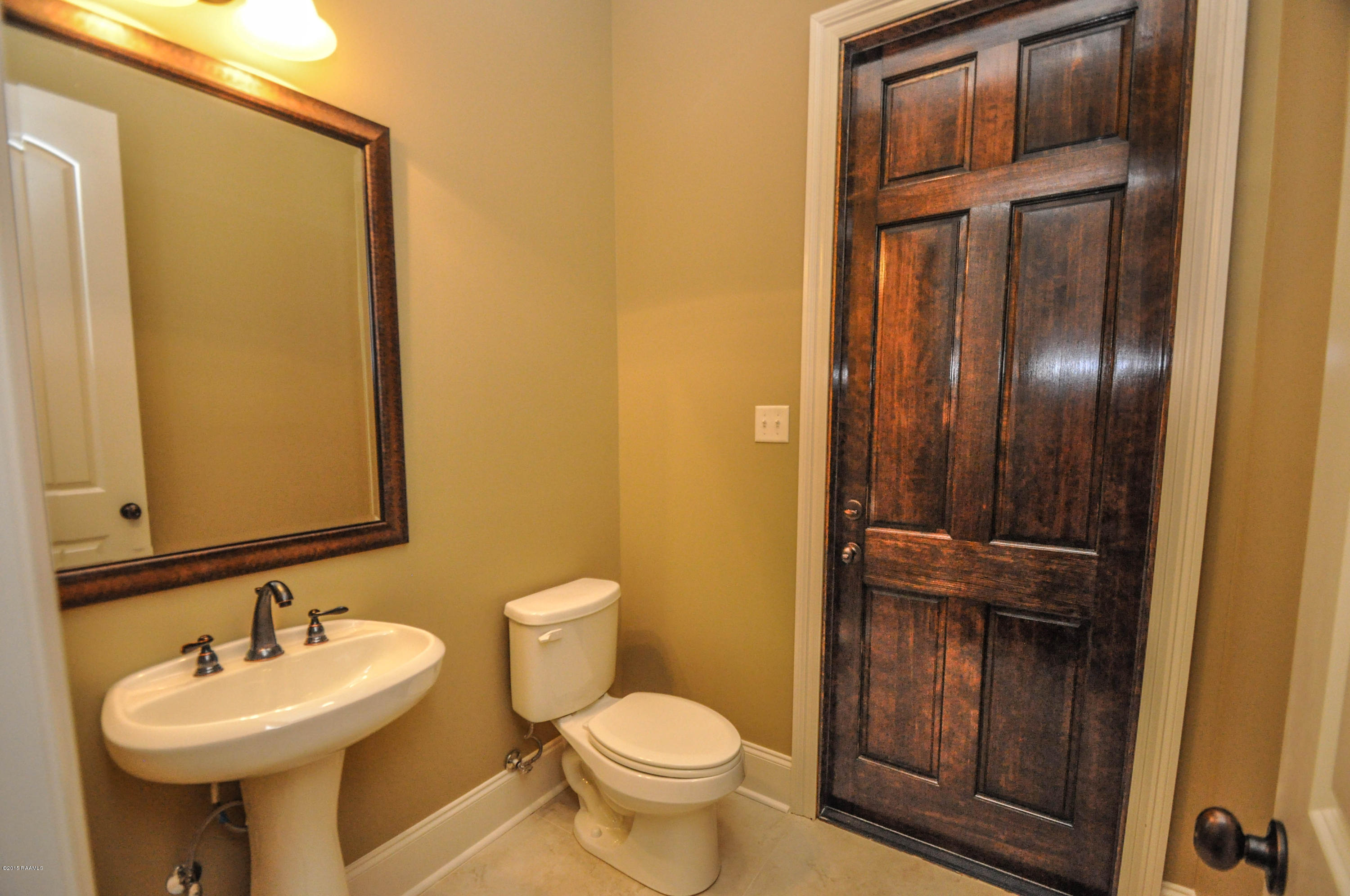 401 Habitat Ridge Broussard, LA 70518 - Photo 23 of 28 Bathroom