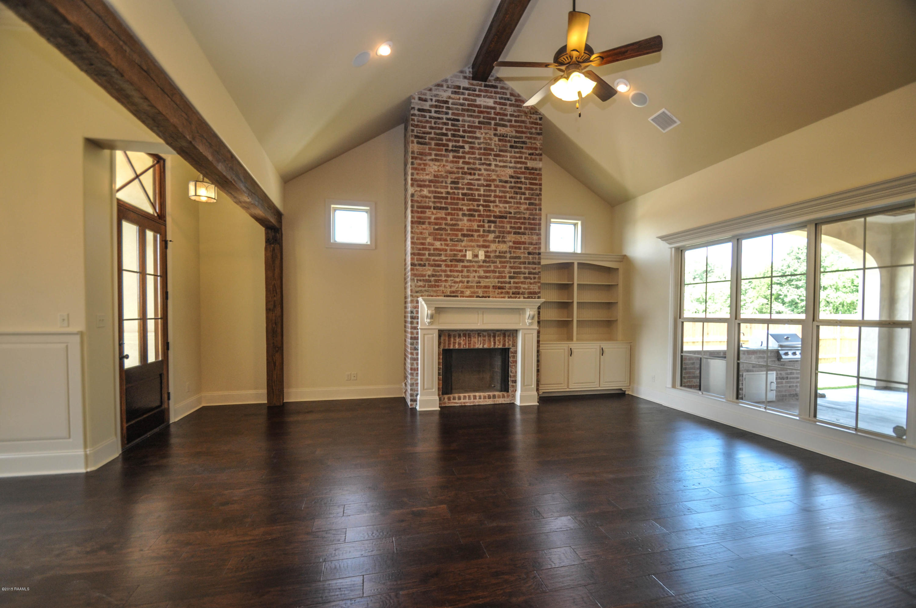 401 Habitat Ridge Broussard, LA 70518 - Photo 3 of 28 Living Room