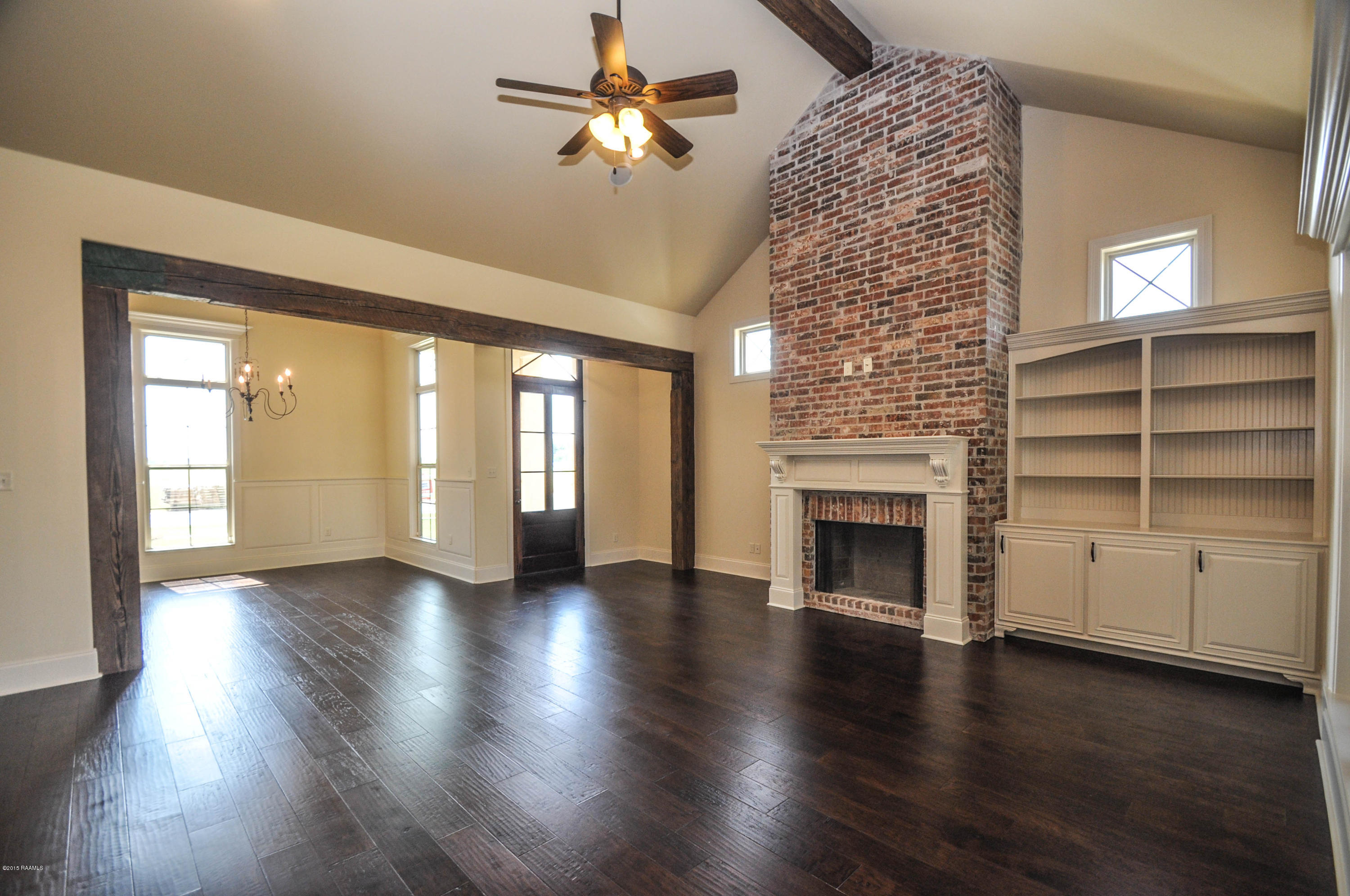 401 Habitat Ridge Broussard, LA 70518 - Photo 4 of 28 Living Room