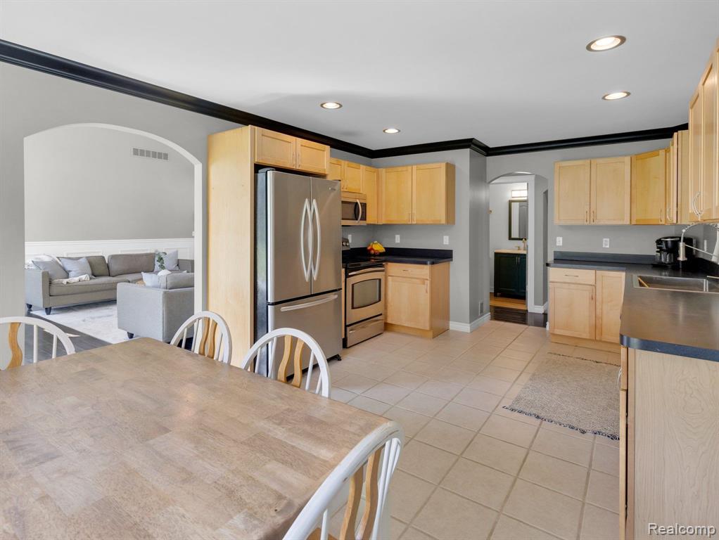 10789 Judd Road Fowlerville, MI 48836 - Photo 5 of 24