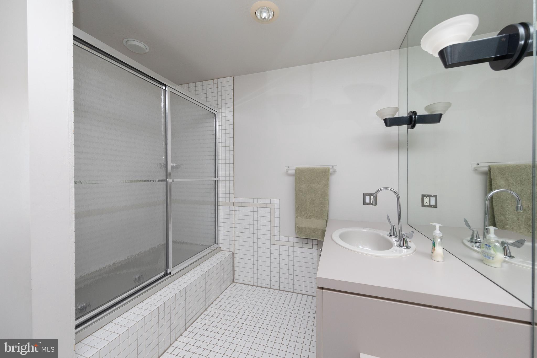 914 Morgan Road Rydal, PA 19046 - Photo 54 of 57 Hall bath 2nd floor.