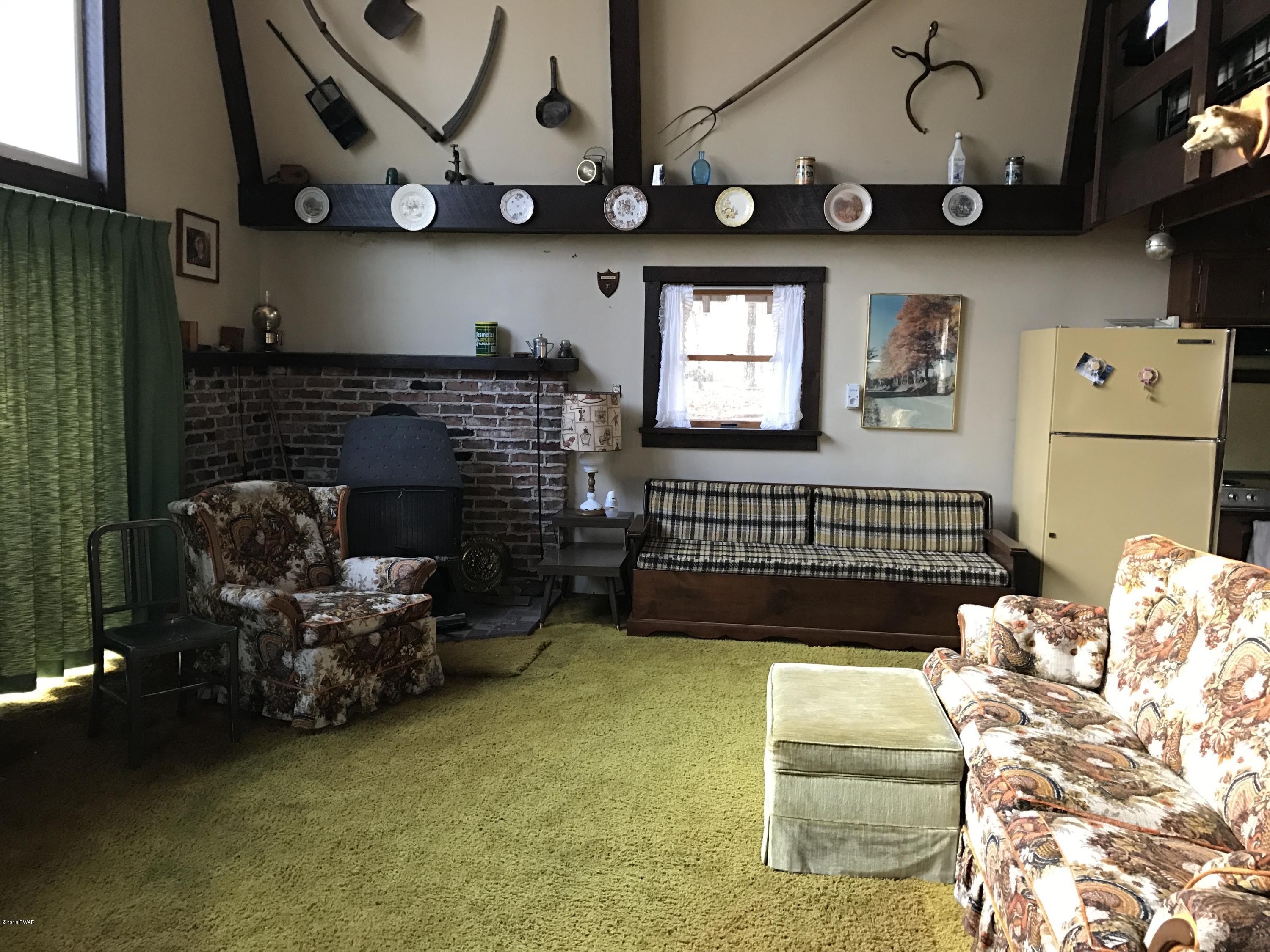 183 Oneida Road Shohola, PA 18458 - Photo 10 of 39