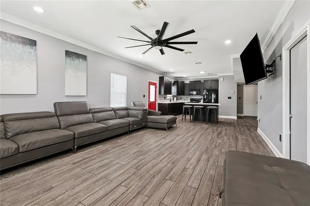 $395,000 | 2031 St Maurice Avenue, New Orleans, LA 70117