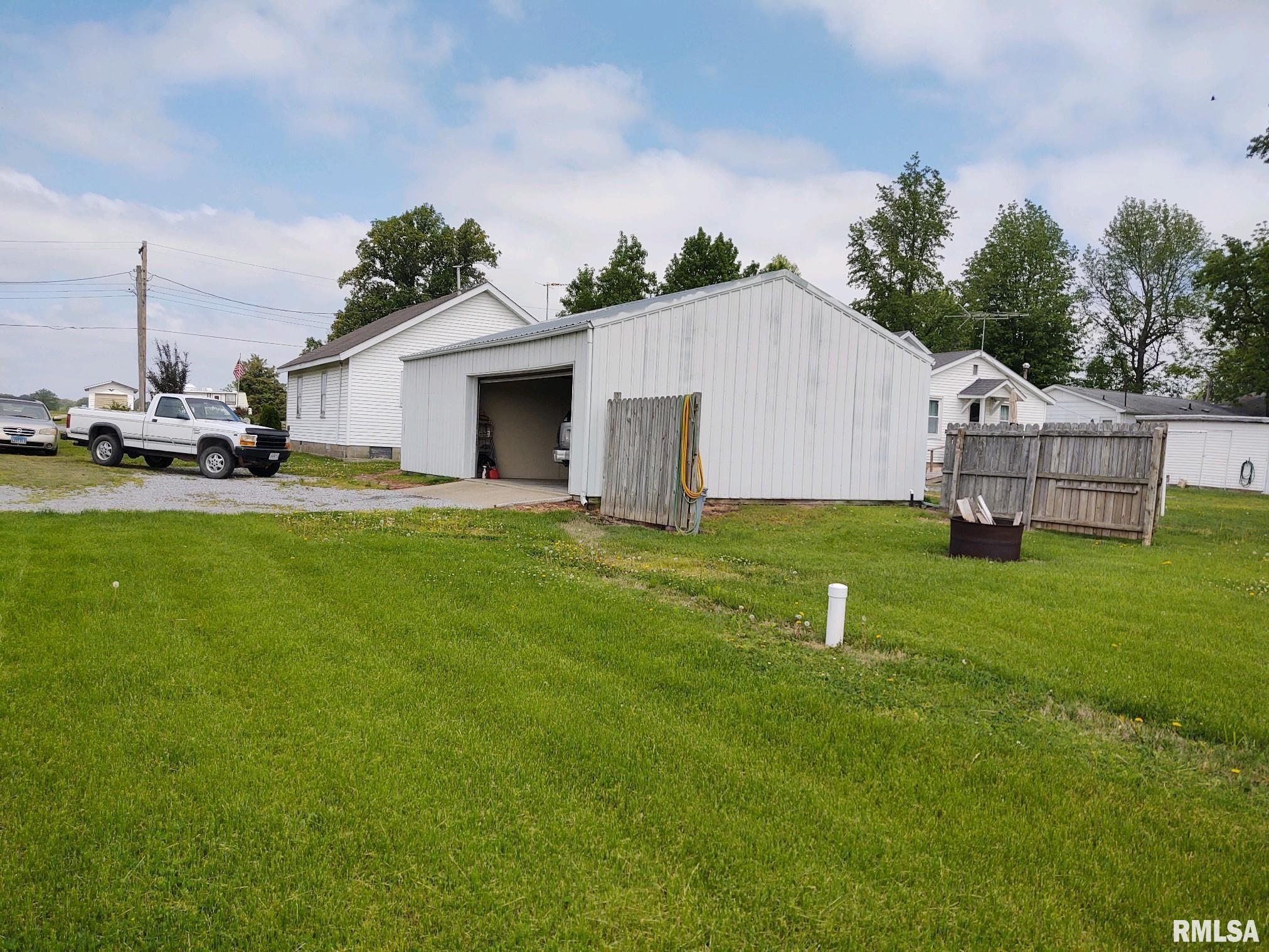 57 South Main Street Raleigh, IL 62977 - Photo 3 of 18 Gallery Image 3