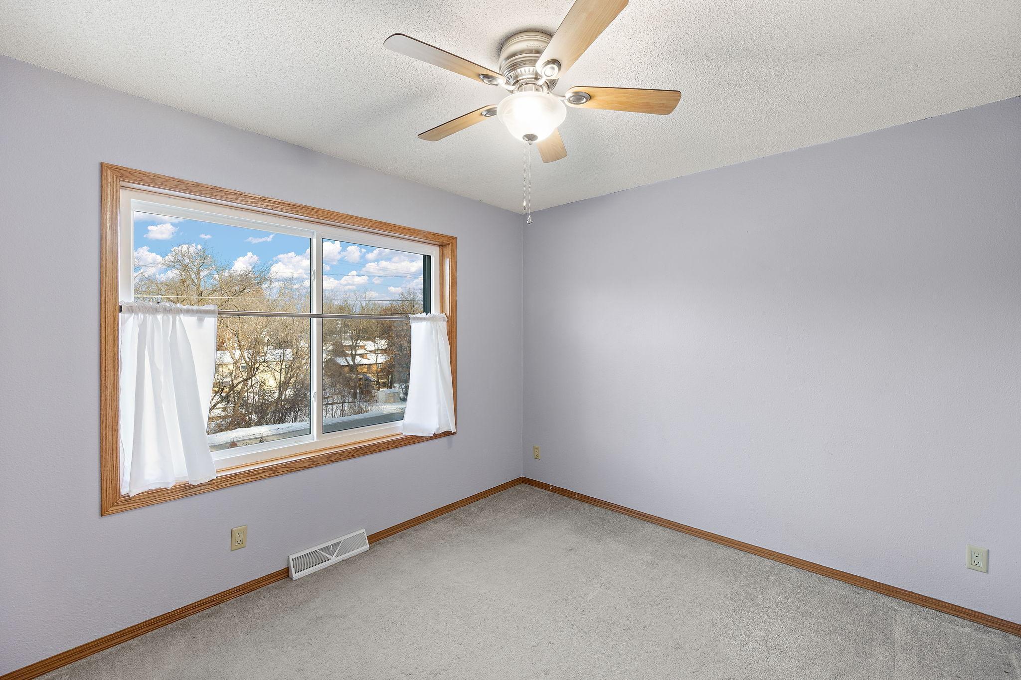 402 25th Street Southwest Rochester, MN 55902 - Photo 16 of 36