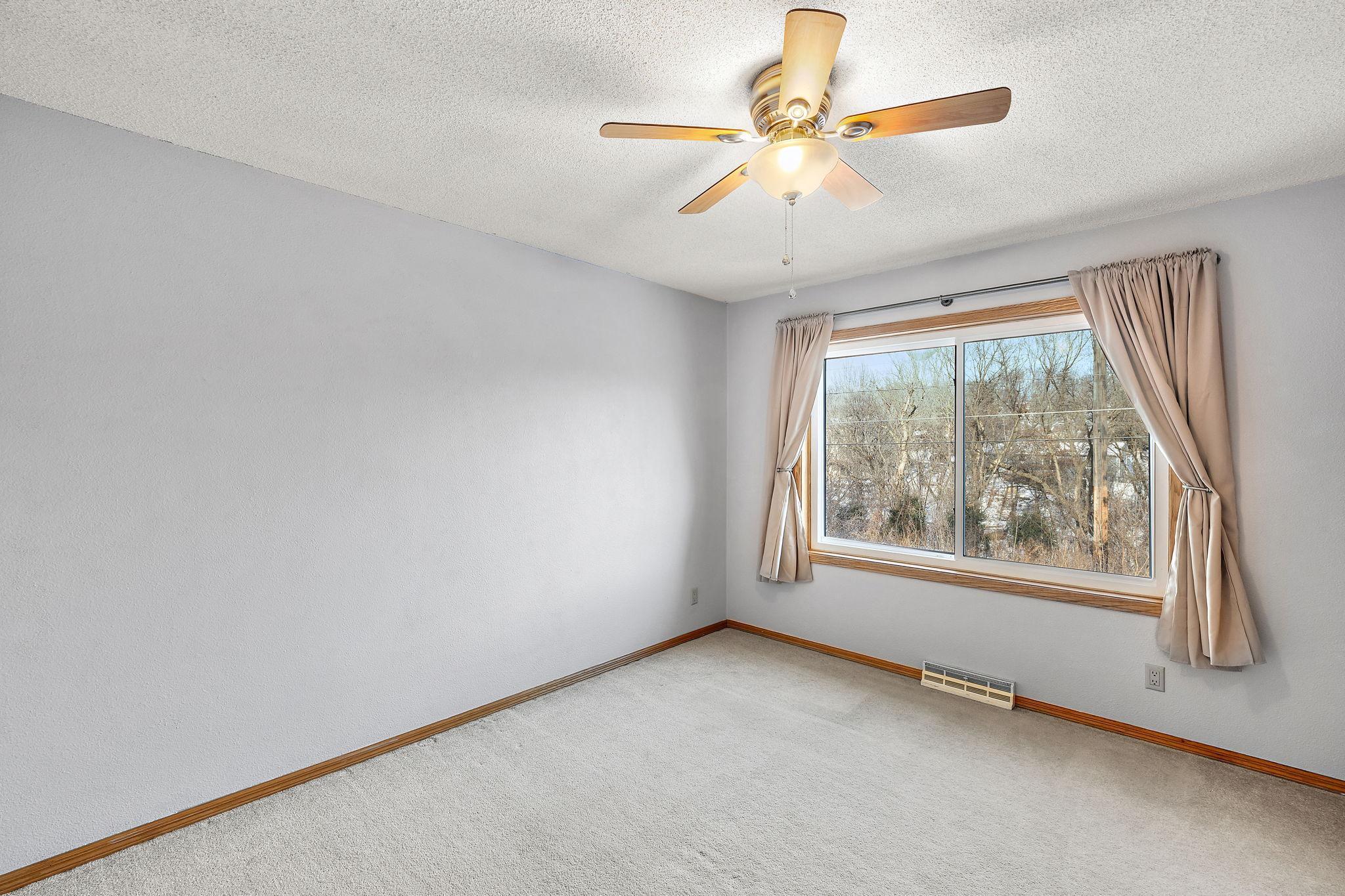 402 25th Street Southwest Rochester, MN 55902 - Photo 18 of 36