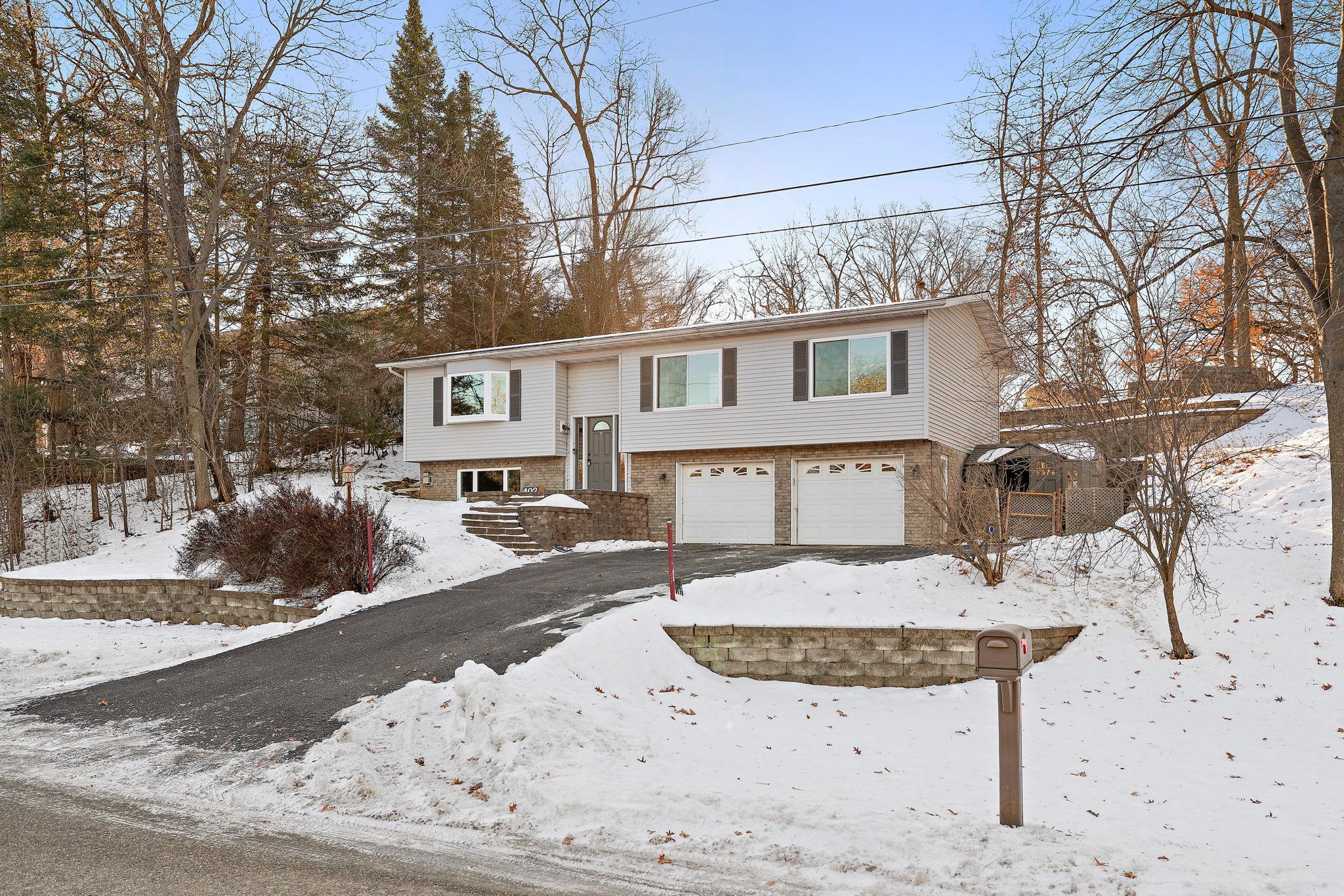 402 25th Street Southwest Rochester, MN 55902 - Photo 2 of 36