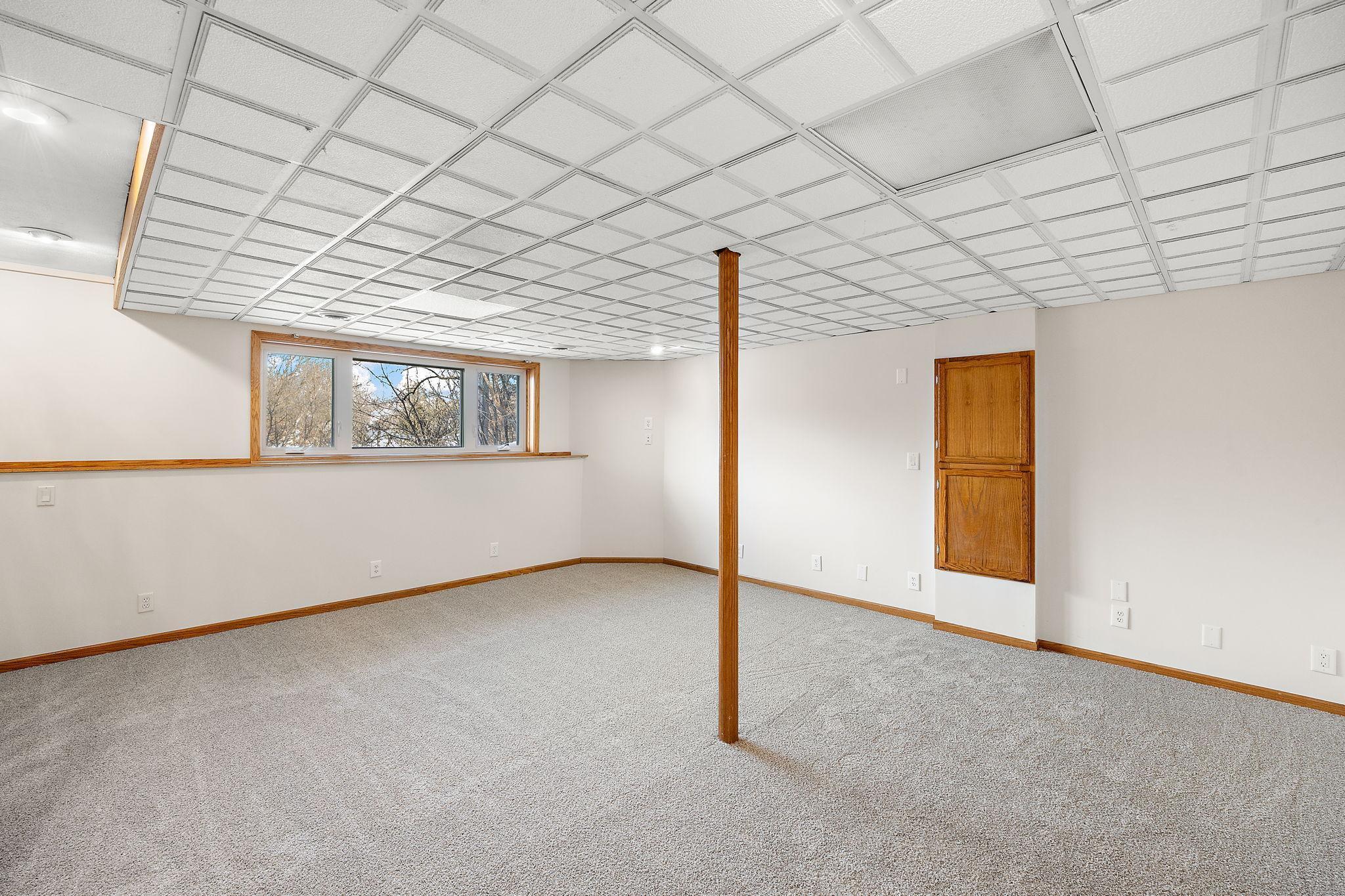 402 25th Street Southwest Rochester, MN 55902 - Photo 21 of 36