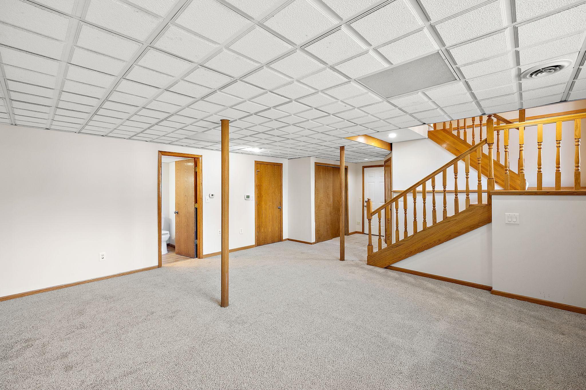 402 25th Street Southwest Rochester, MN 55902 - Photo 24 of 36