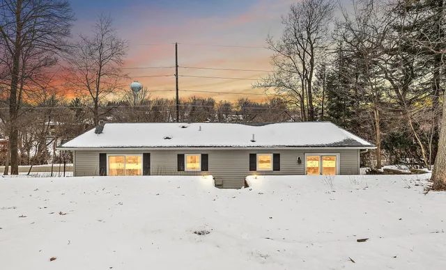 $325,000 | 402 25th Street Southwest, Rochester, MN 55902