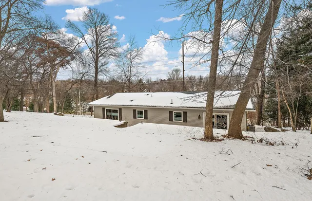 $325,000 | 402 25th Street Southwest, Rochester, MN 55902