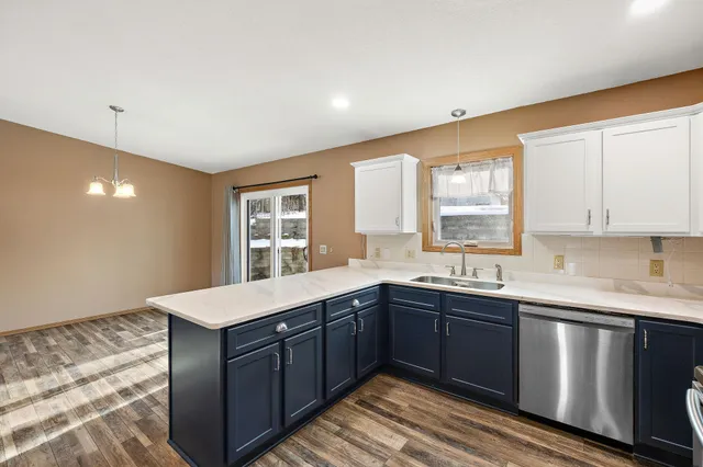 $325,000 | 402 25th Street Southwest, Rochester, MN 55902