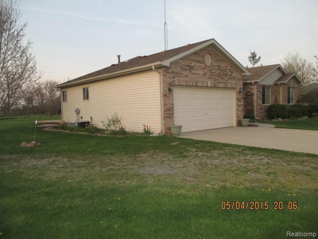 7587 Rider Road Imlay City, MI 48444 - Photo 20 of 34 033.jpg