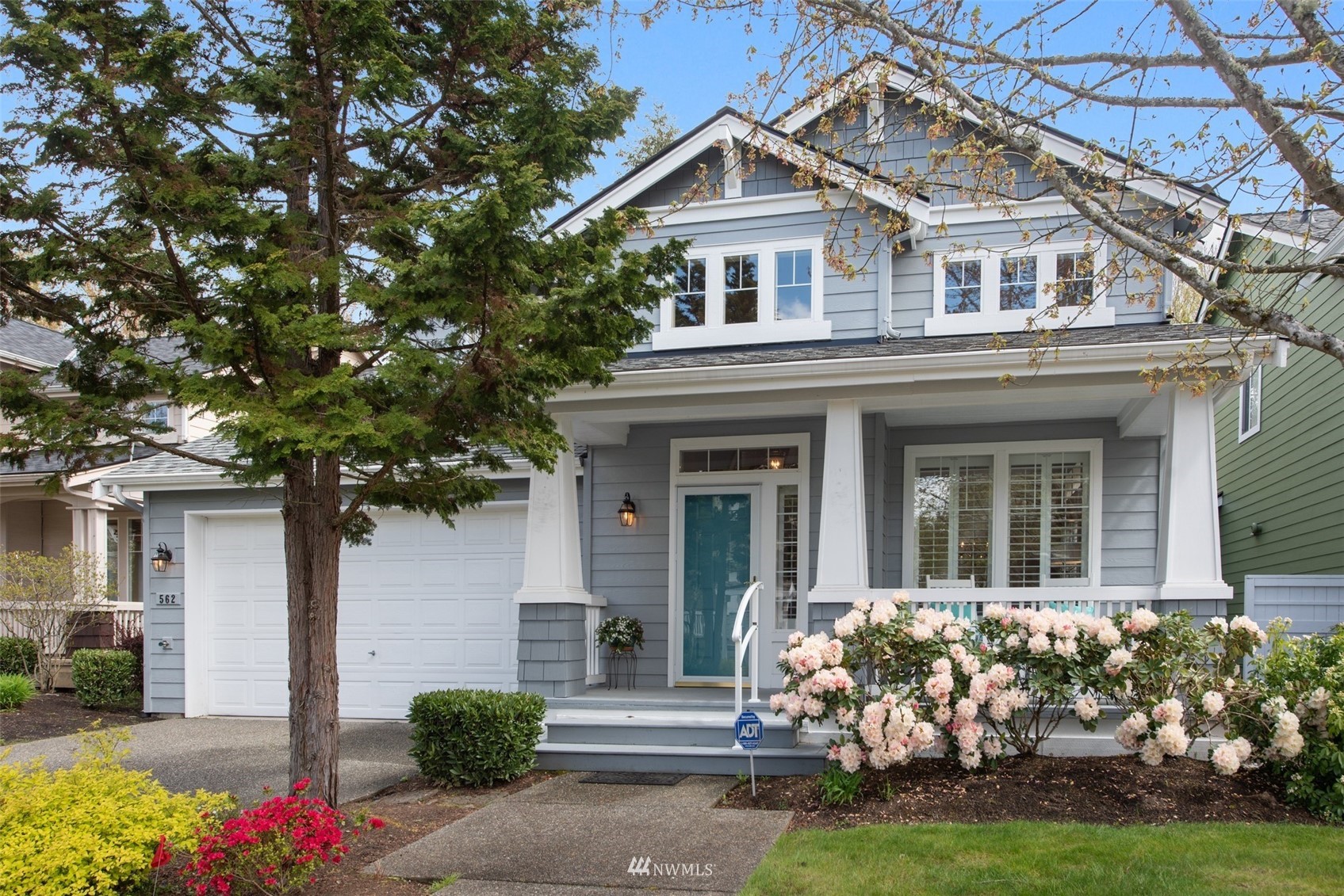 562 Chelan Place Northeast Renton, WA 98059 - Photo 1 of 27 front view of a house
