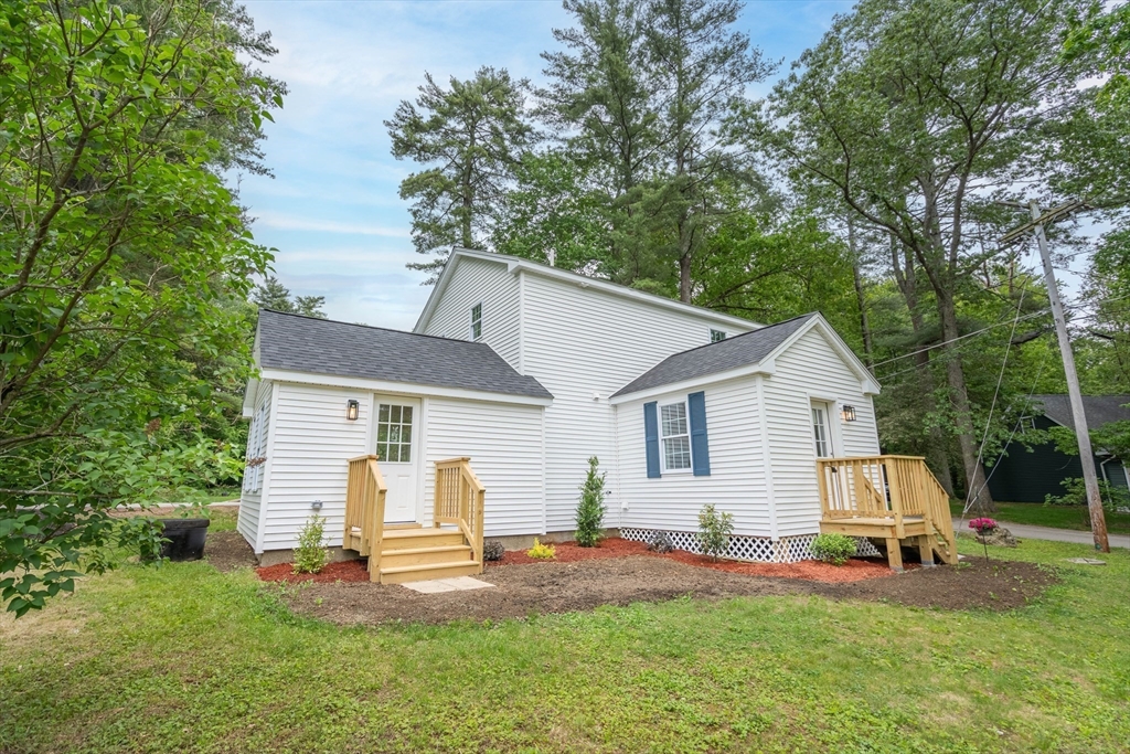 22 Mountain Brook Road Sturbridge, MA 01566 - Photo 2 of 38 Gallery Image 2