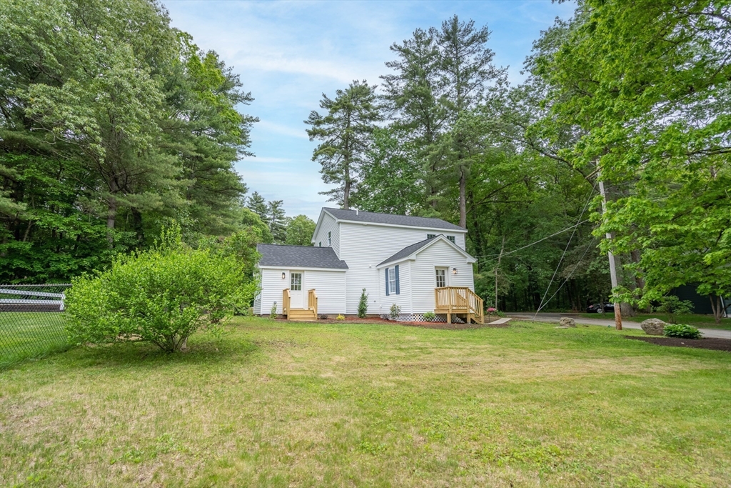 22 Mountain Brook Road Sturbridge, MA 01566 - Photo 4 of 38 Gallery Image 4