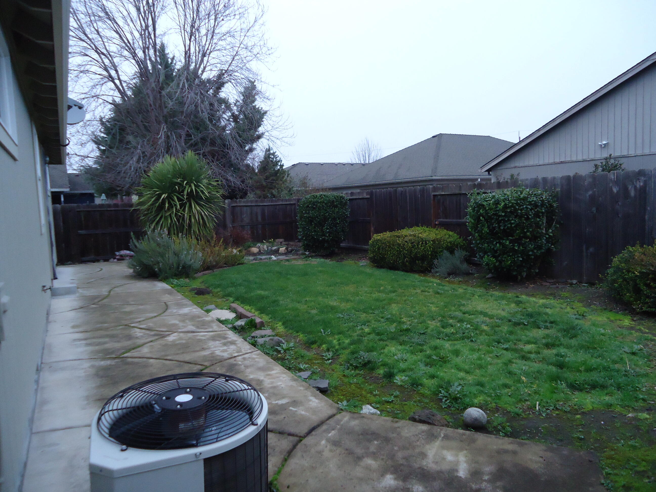 735 South Haskell Street Central Point, OR 97502 - Photo 21 of 25 Gallery Image 21