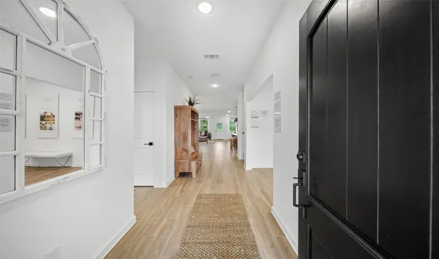 $405,582 | 4727 Bay Vista Drive, Baytown, TX 77523