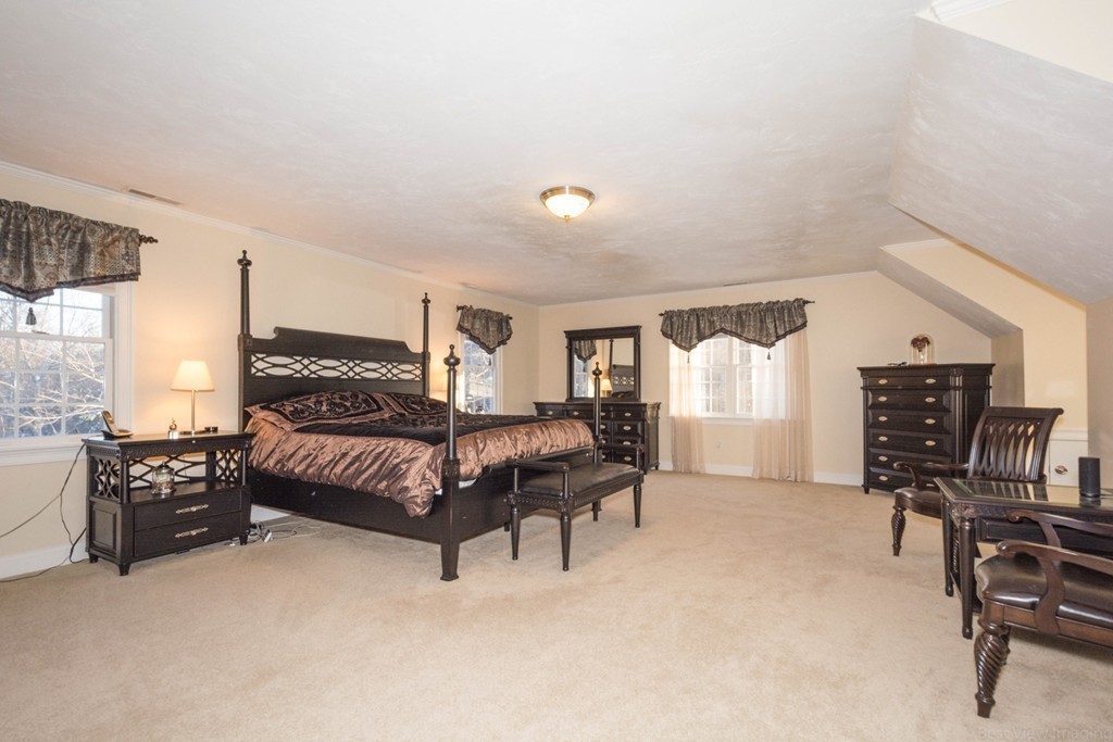 32 Maynard Road Sudbury, MA 01776 - Photo 11 of 26