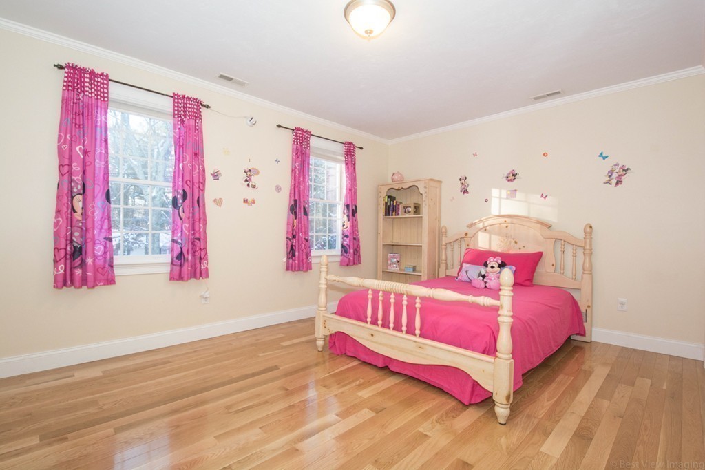 32 Maynard Road Sudbury, MA 01776 - Photo 14 of 26