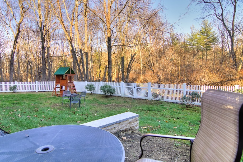 32 Maynard Road Sudbury, MA 01776 - Photo 2 of 26
