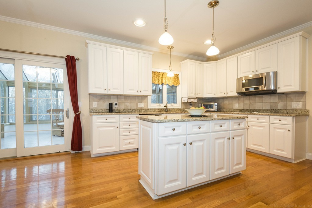 32 Maynard Road Sudbury, MA 01776 - Photo 4 of 26