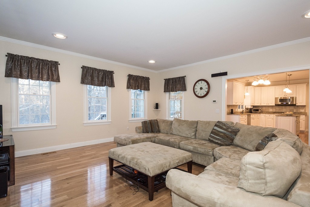 32 Maynard Road Sudbury, MA 01776 - Photo 8 of 26