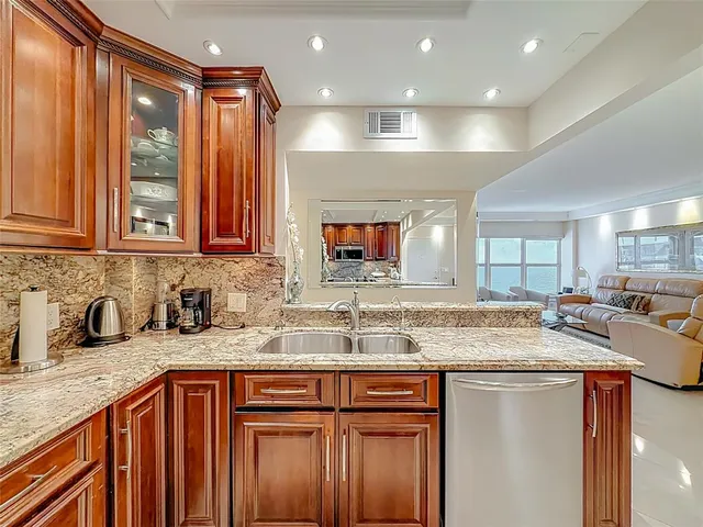 $878,000 | 405 North Ocean Boulevard, Unit 1918, Pompano Beach, FL 33062