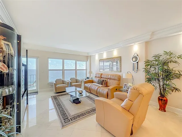 $878,000 | 405 North Ocean Boulevard, Unit 1918, Pompano Beach, FL 33062