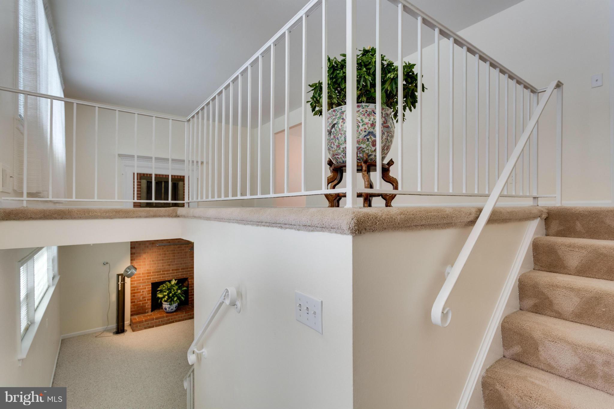 7200 Thrasher Road McLean, VA 22101 - Photo 2 of 19 Interior (General)