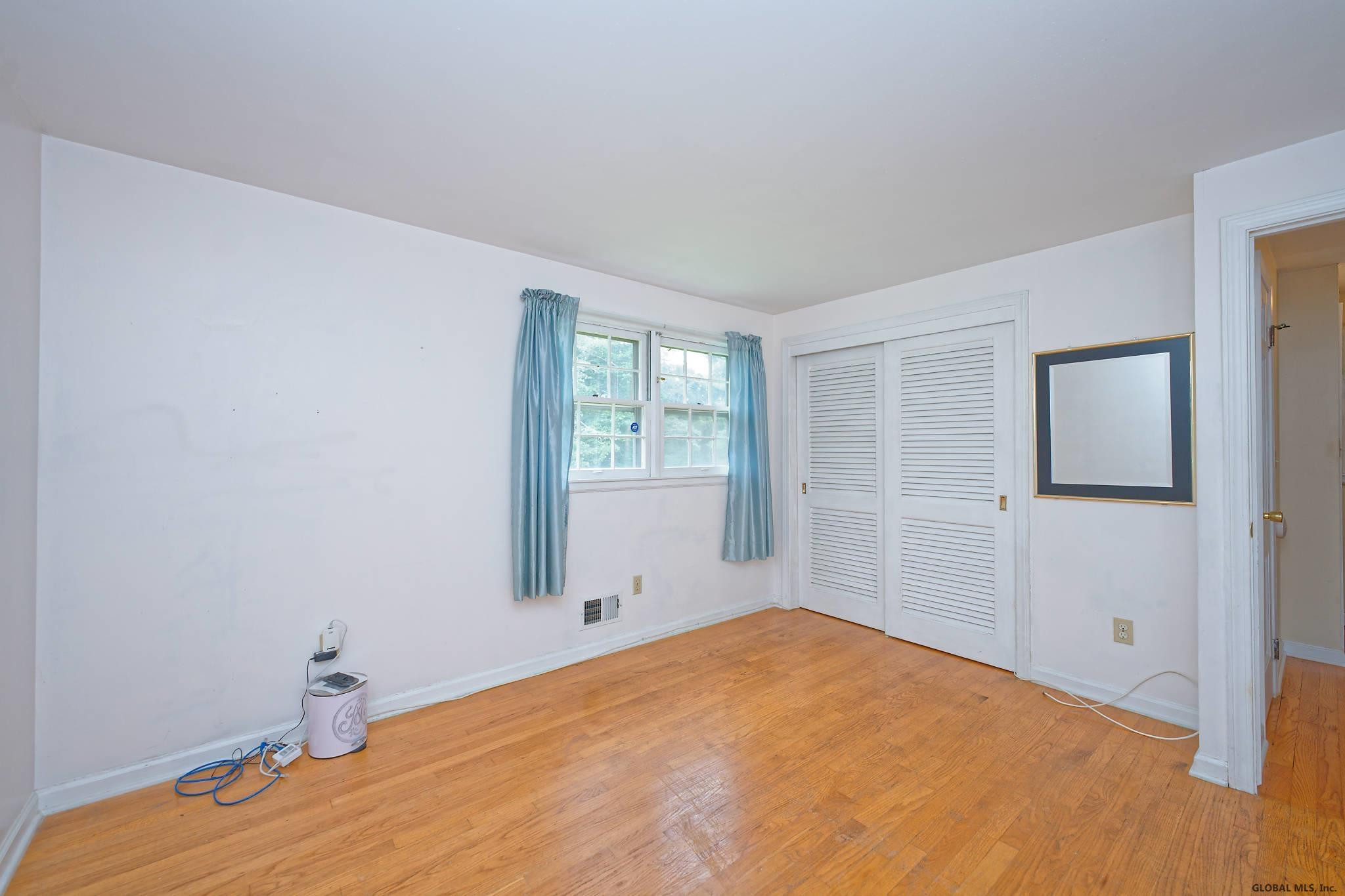 14 Vandenburg Lane Colonie, NY 12110 - Photo 22 of 38 Photo 22