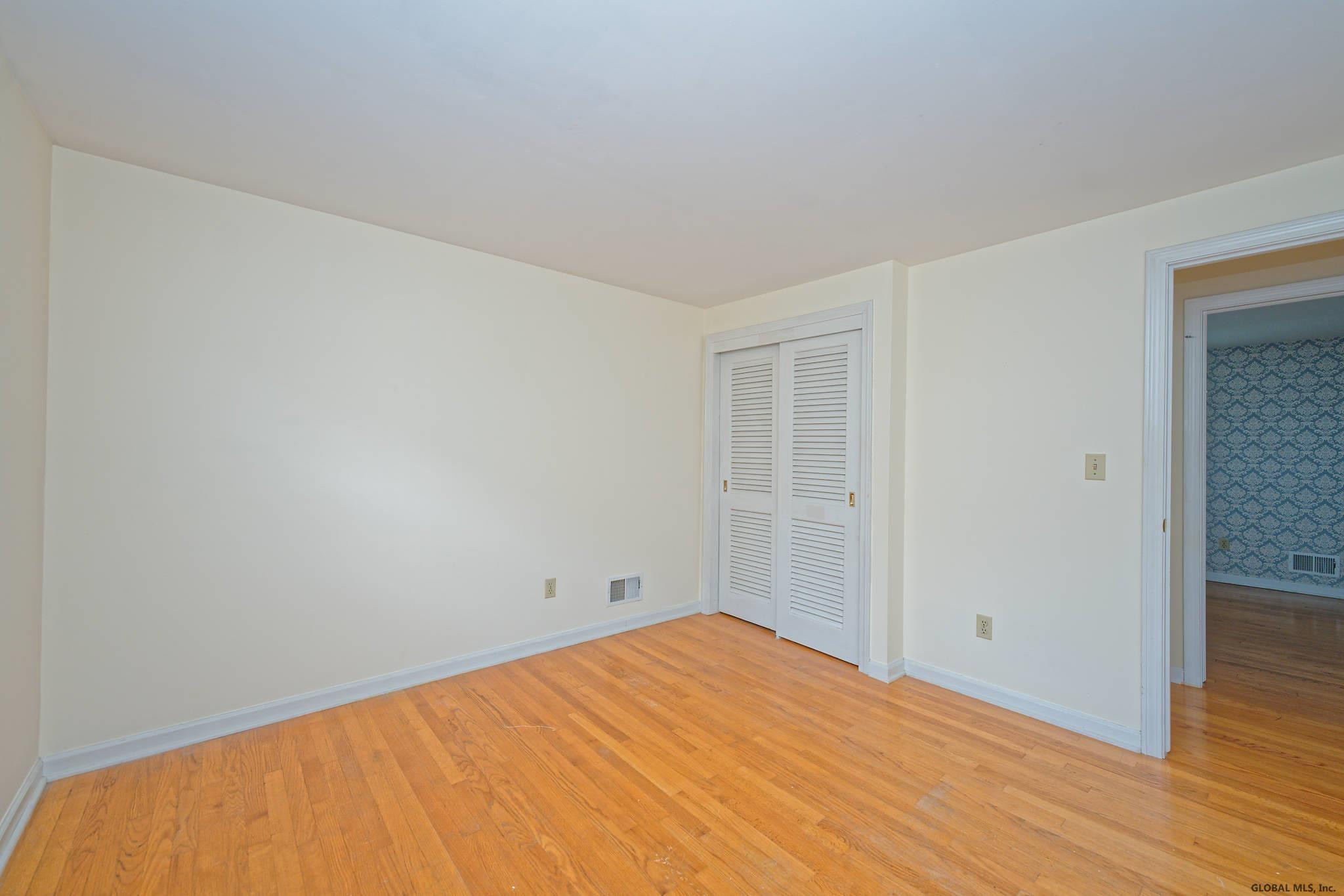 14 Vandenburg Lane Colonie, NY 12110 - Photo 24 of 38 Photo 24