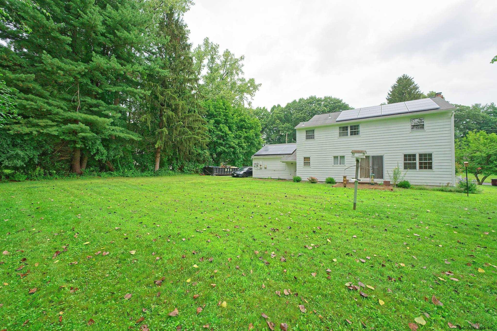 14 Vandenburg Lane Colonie, NY 12110 - Photo 34 of 38 Photo 34