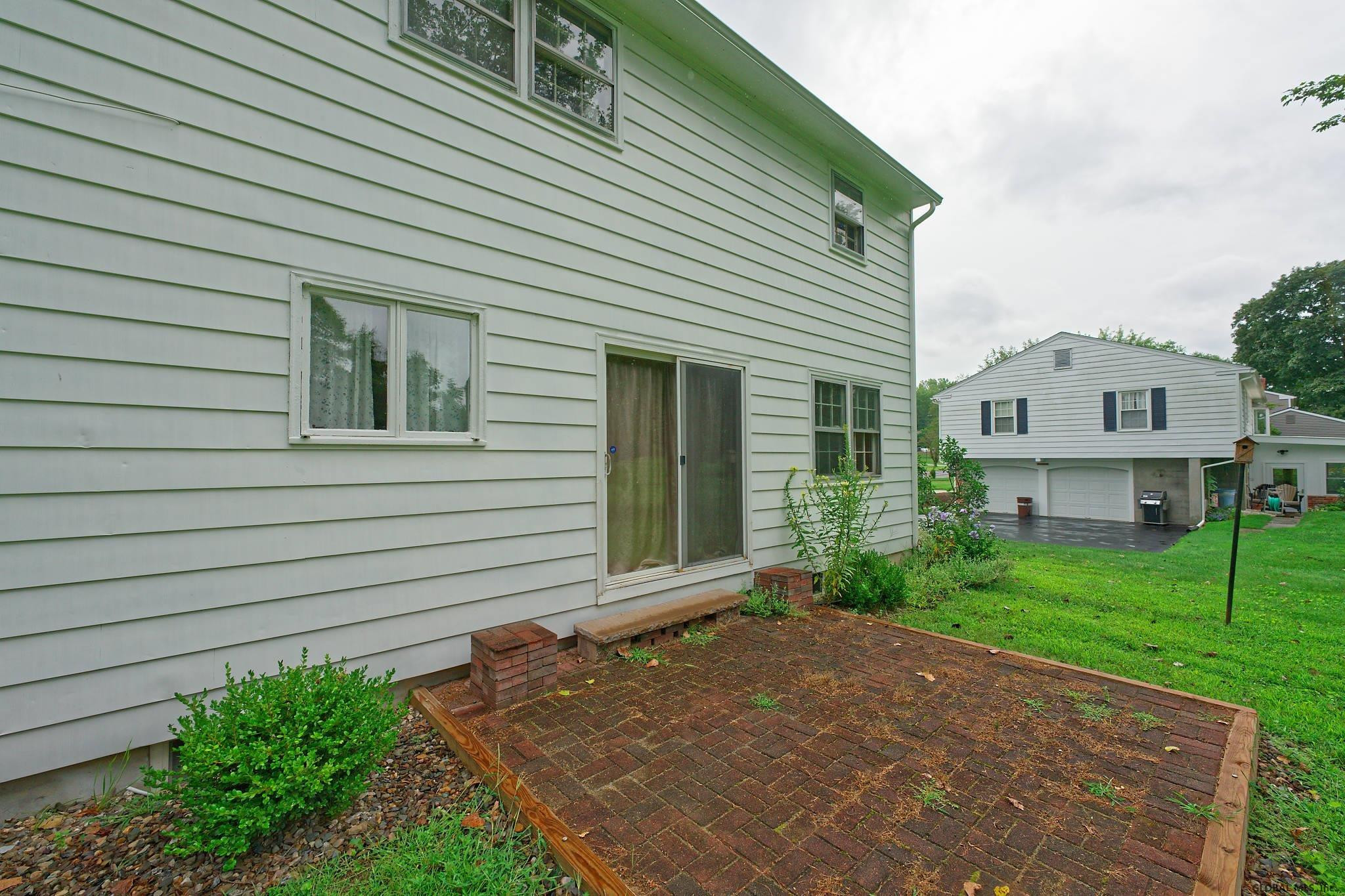 14 Vandenburg Lane Colonie, NY 12110 - Photo 37 of 38 Photo 37
