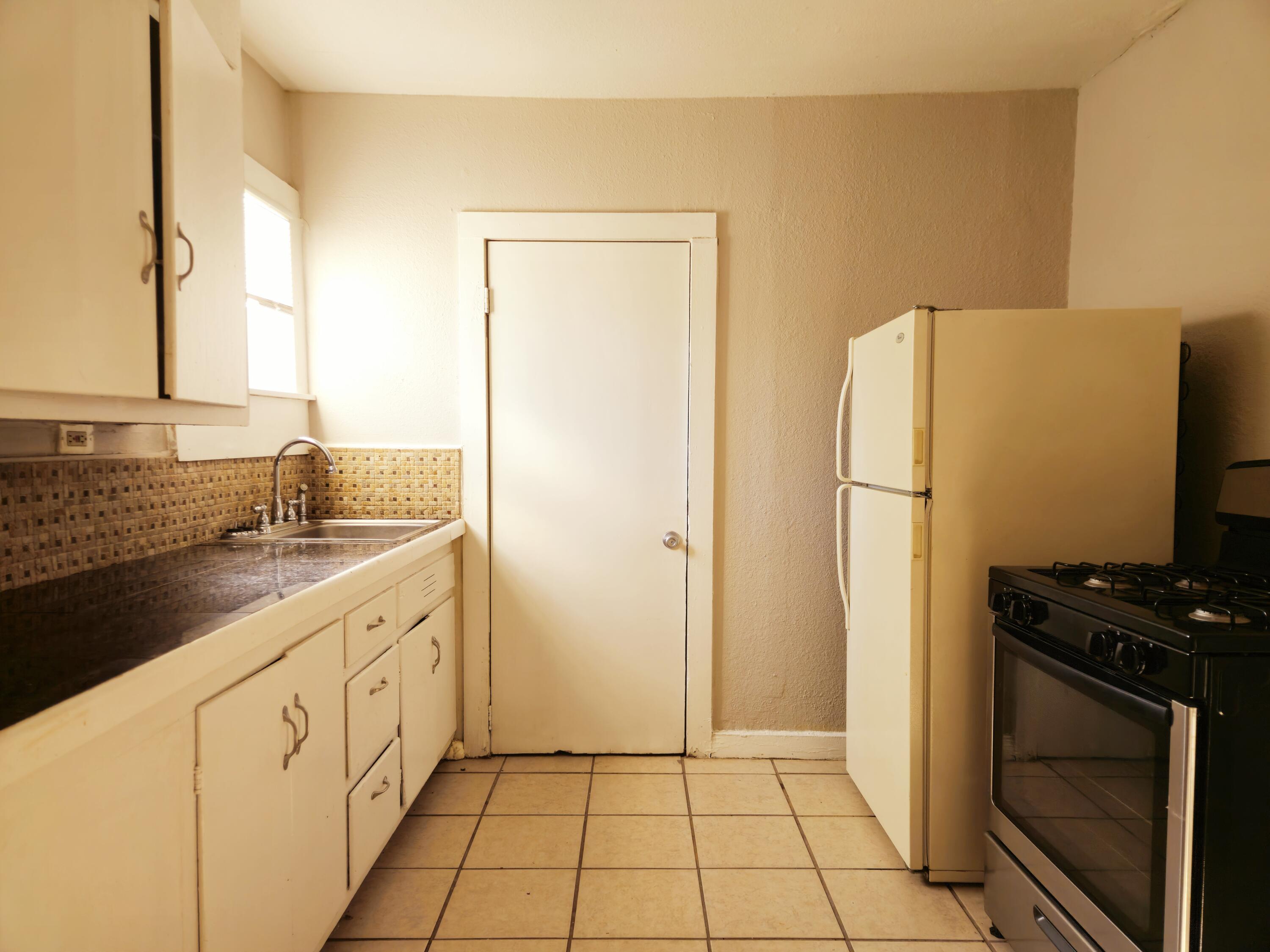 2623 26th Street Lubbock, TX 79410 - Photo 12 of 26 2633-26th-St_Lubbock-TX_Rear5