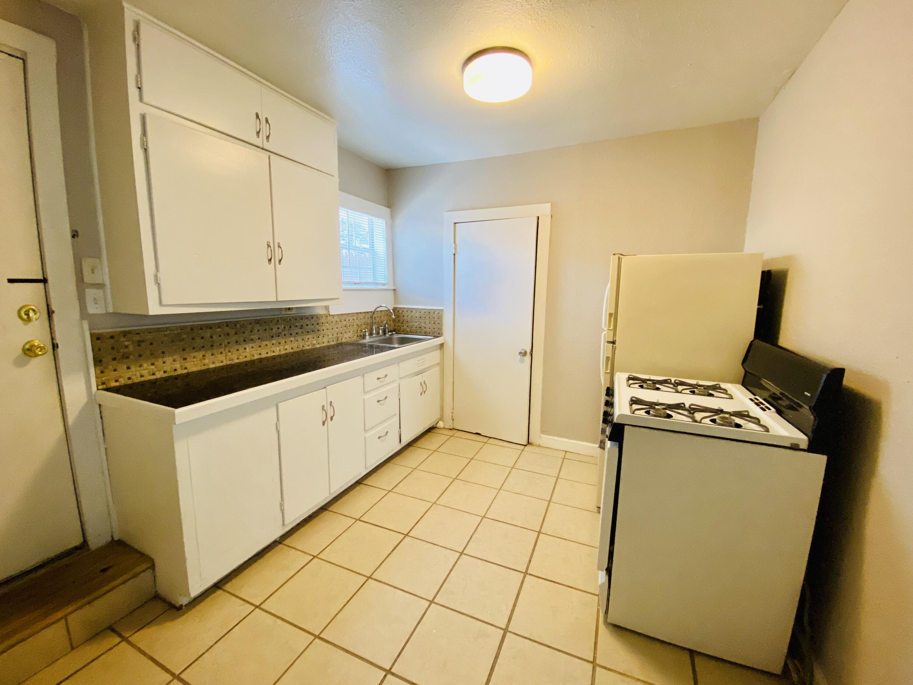 2623 26th Street Lubbock, TX 79410 - Photo 20 of 26 2633-26th-St_Lubbock-TX_Rear13