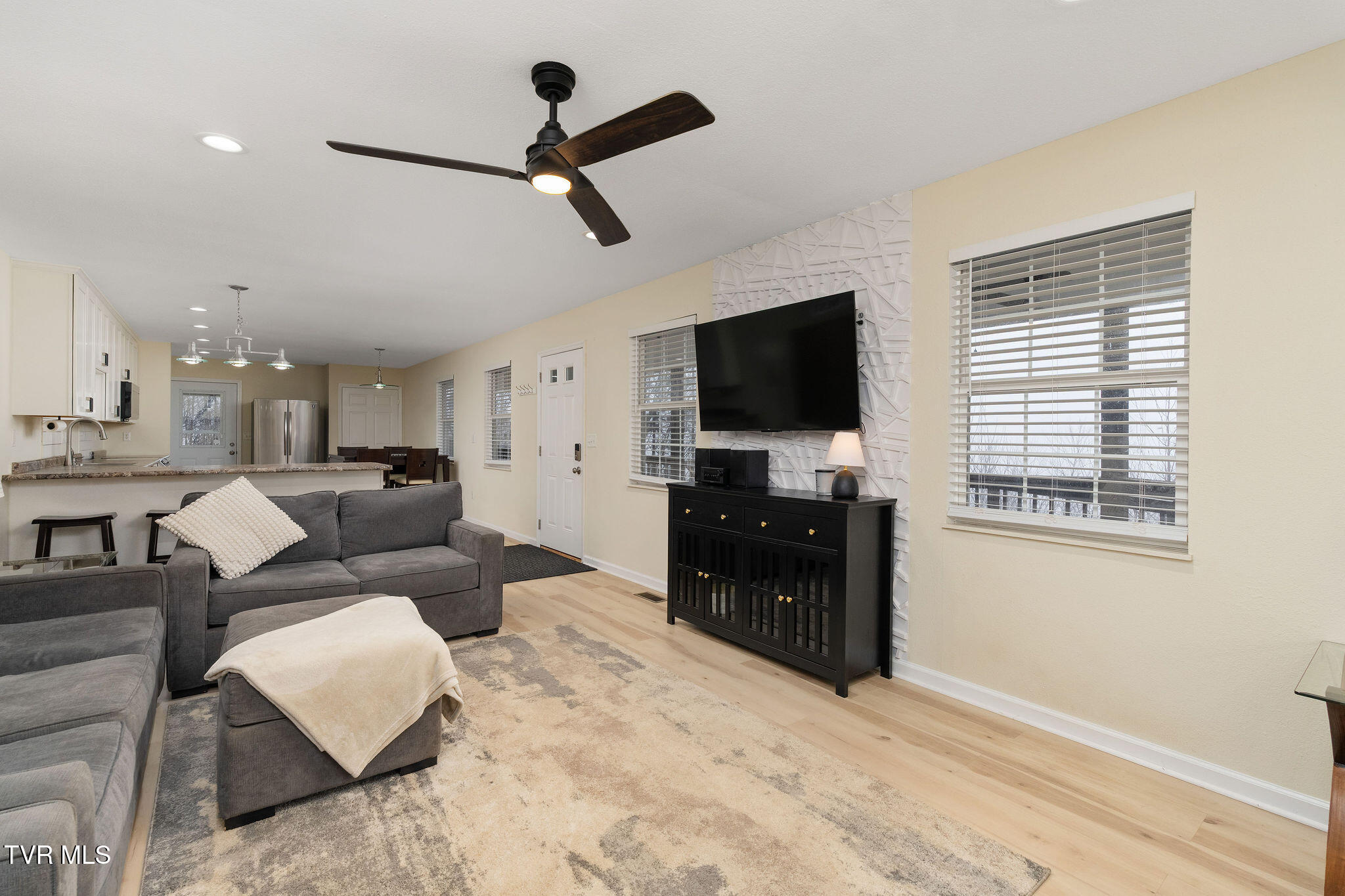 7538 Snake Hollow Road Sneedville, TN 37869 - Photo 12 of 49 DSC02136