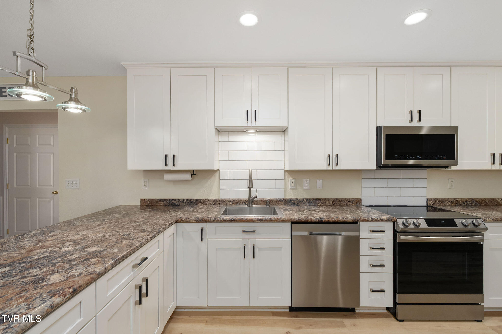 7538 Snake Hollow Road Sneedville, TN 37869 - Photo 19 of 49 DSC02180