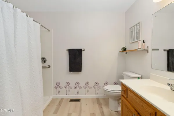 $249,999 | 7538 Snake Hollow Road, Sneedville, TN 37869