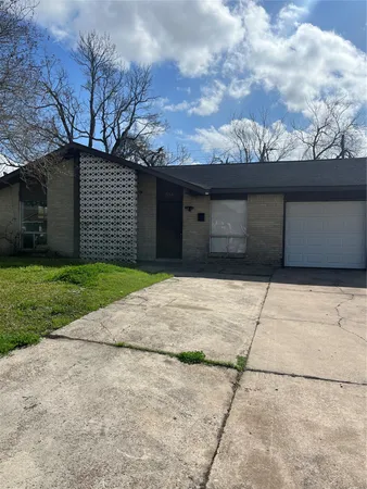 $1,500 | 5142 Madden Lane, Houston, TX 77048