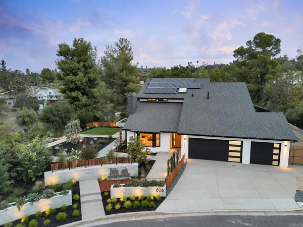 $2,499,000 | 806 Needlerock Place, Escondido, CA 92025