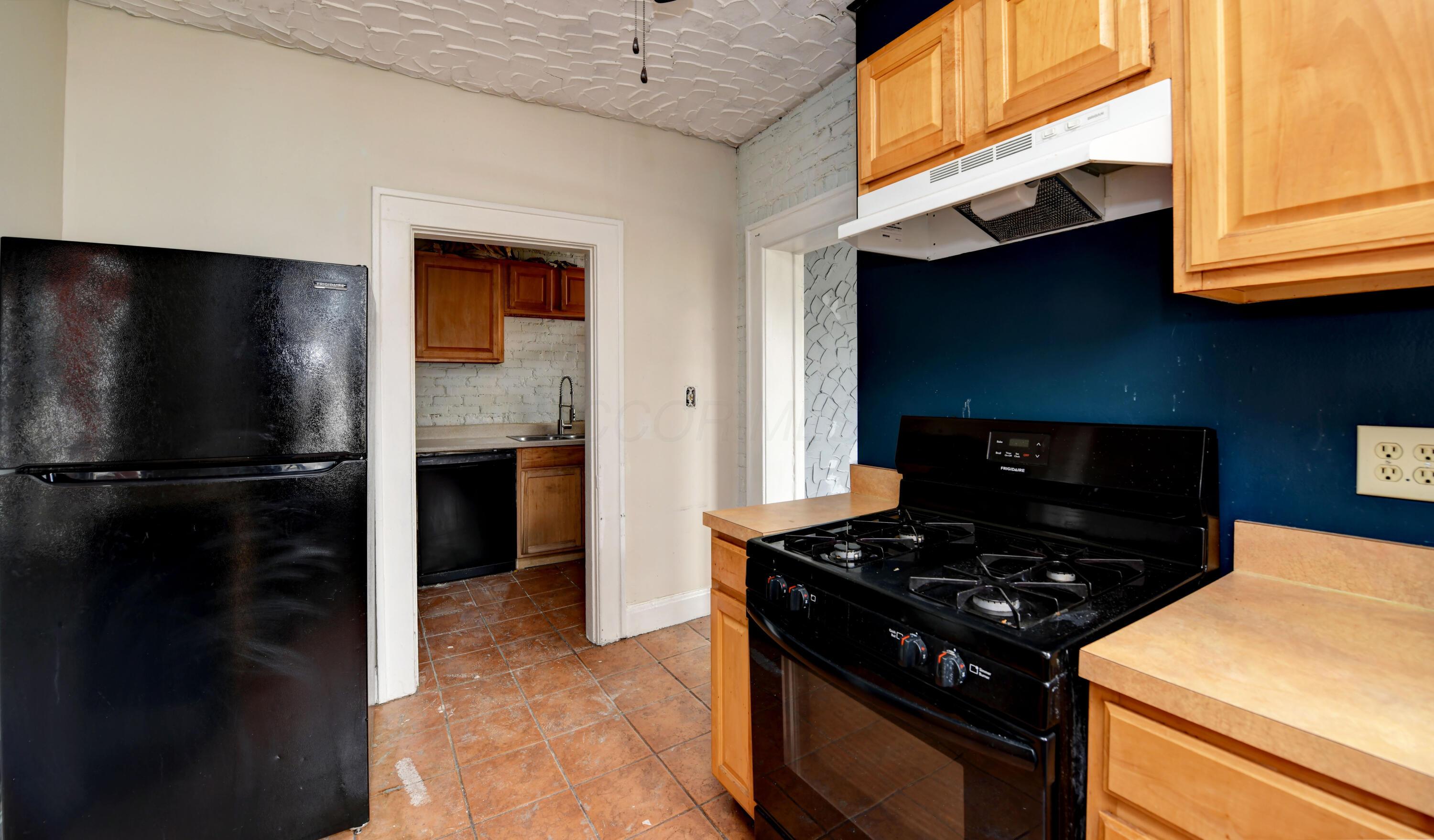 977 Bryden Road Columbus, OH 43205 - Photo 17 of 60 Unit 2- Kitchen (2)