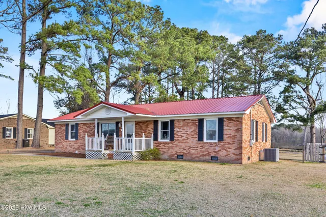 $215,000 | 333 Lyman Road, Beulaville, NC 28518