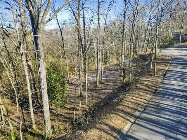 a view of a pathway both side of building