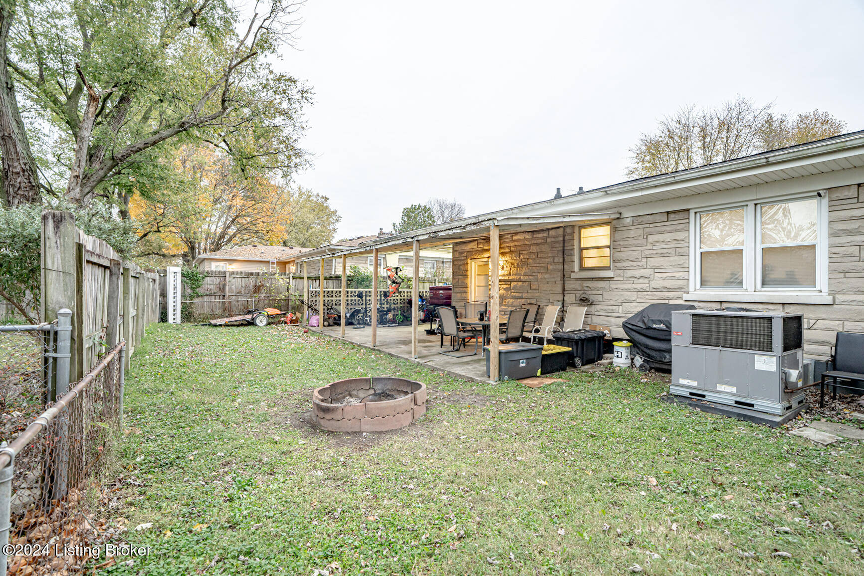 8568 Robbins Road Louisville, KY 40258 - Photo 33 of 39 DSC09766