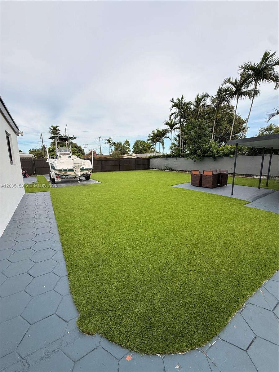 10000 Southwest 43rd Street Miami, FL 33165 - Photo 15 of 21