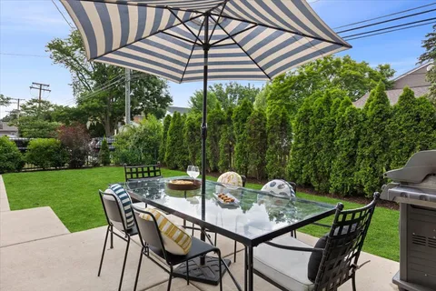 $825,000 | 131 Joyce Place, Park Ridge, IL 60068