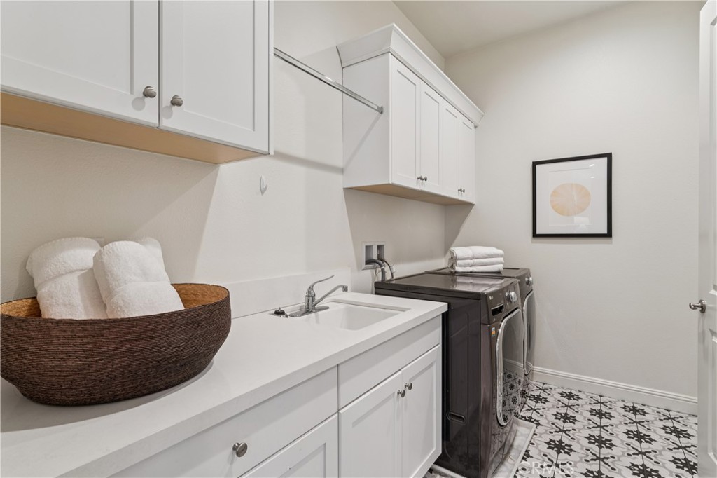 127 Lanzon Irvine, CA 92602 - Photo 36 of 58